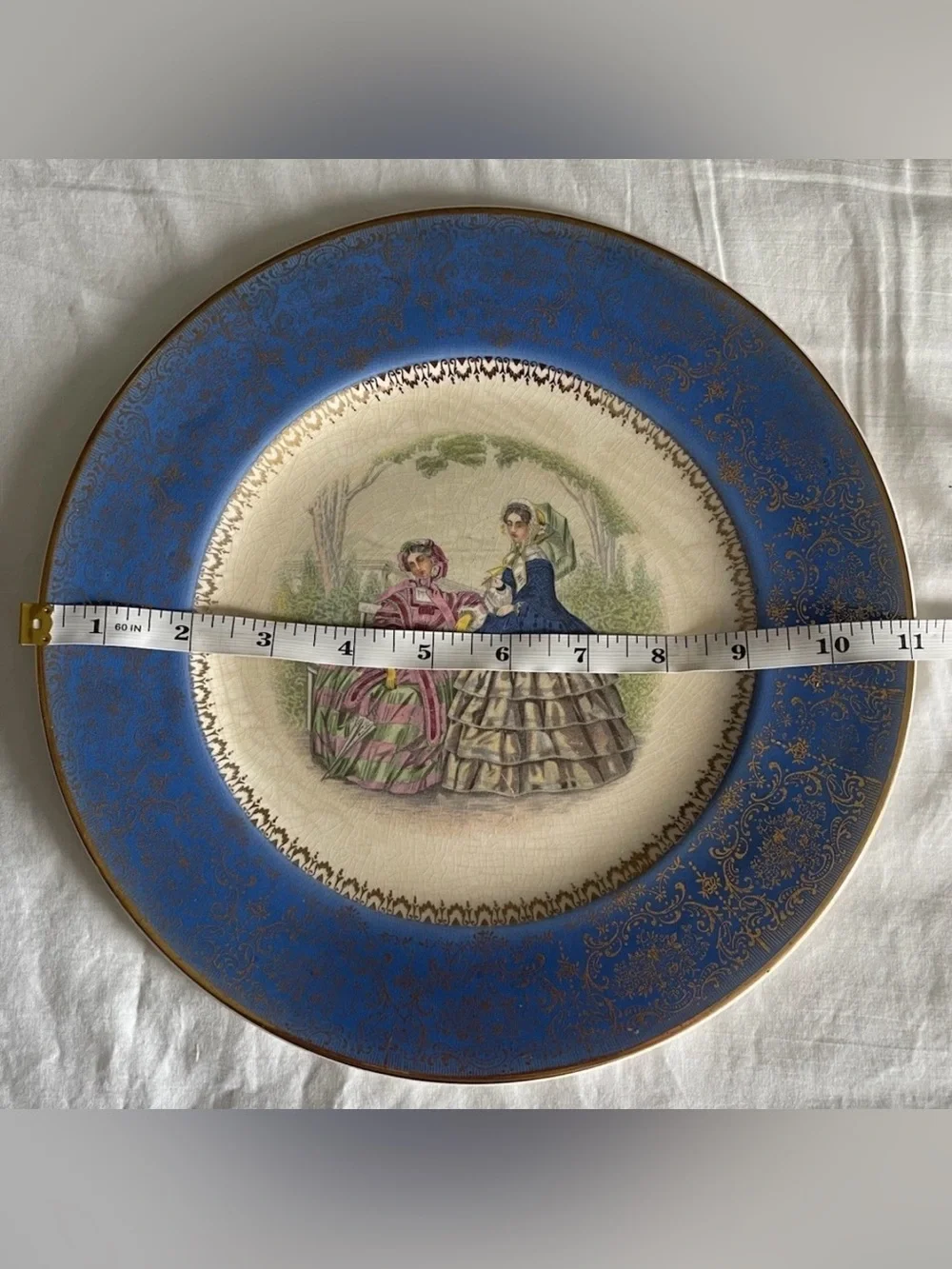 VINTAGE CENTURY BY SALEM 23 KARAT FILIGREE GOLD TRIM 11” BLUE DINNER PLATE DECOR